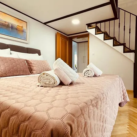 شقة With A Parking Space - 23263 *