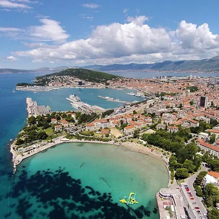 With A Parking Space - 23263 سبليت