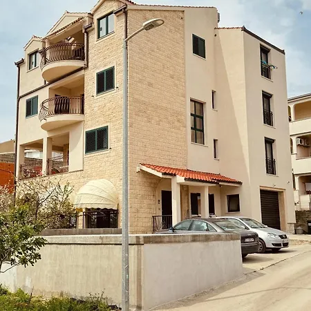 With A Parking Space - 23263 דירה ספליט