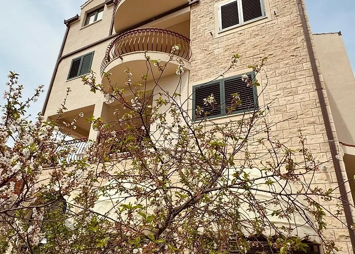 Apartman With A Parking Space - 23263