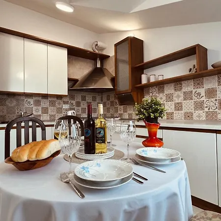 With A Parking Space - 23263 *